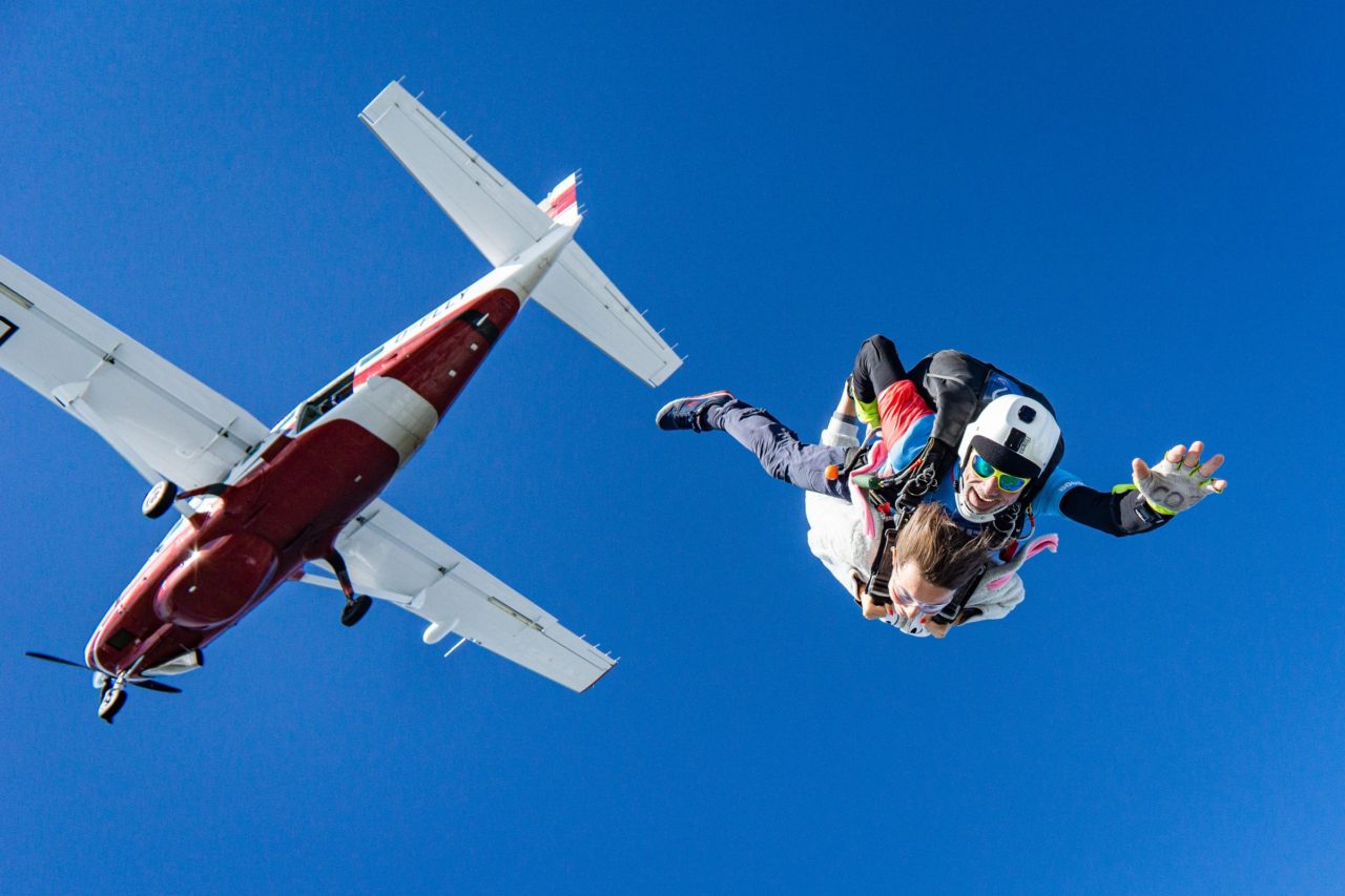 Tandem skydivers are like reluctant buyers convinced to jump by good salespeople